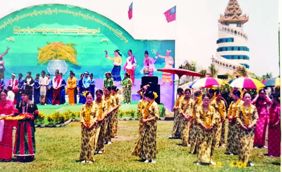 ဆောင်းပါး