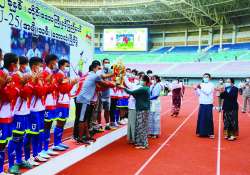 “မိုခါ” မုန်တိုင်းဒဏ်သင့်ရခိုင်ဒေသ ပြန်လည်ထူထောင်ရေးအတွက် ကြိုးပမ်းဆောင်ရွက်ချက်များ (၆) (အားကစားနှင့် လူငယ်ရေးရာဝန်ကြီးဌာန)