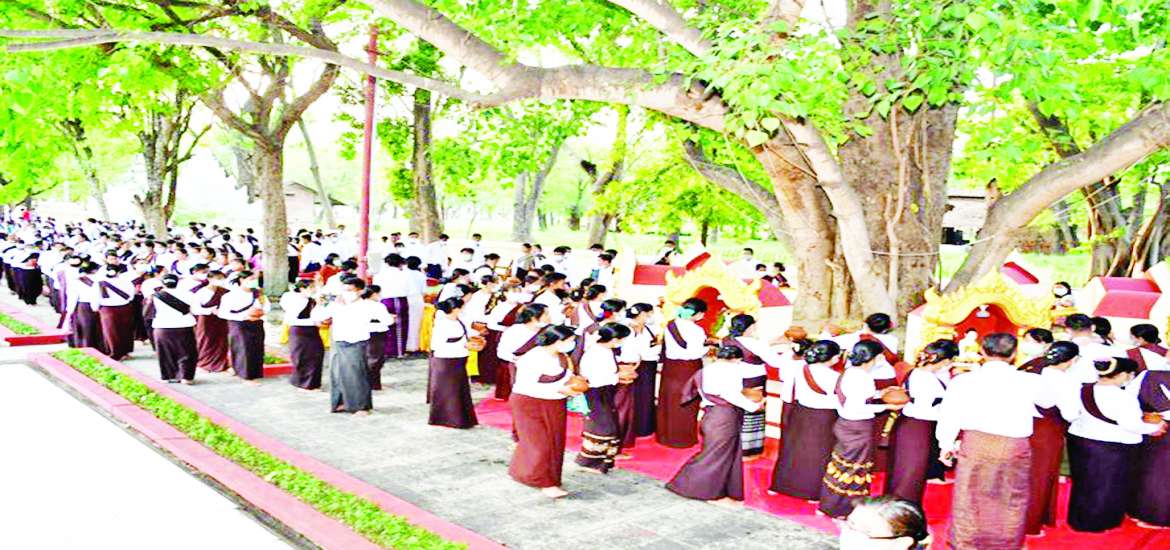 မွန်မြတ်ပြည့်စုံ လကဆုန် သွန်းကြညောင်ရေပွဲ (722)