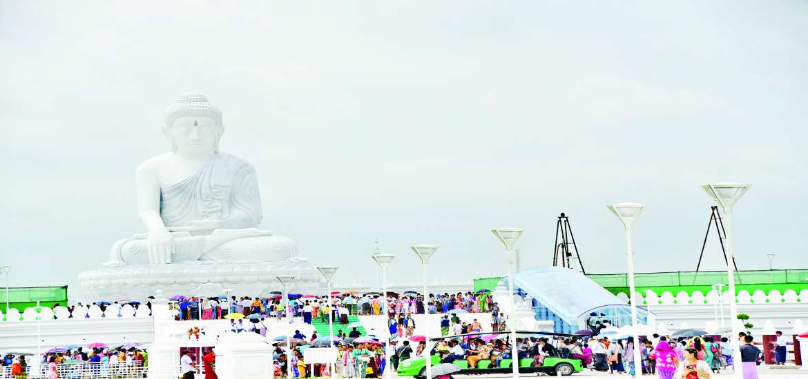 မာရဝိဇယဗုဒ္ဓရုပ်ပွားတော်မြတ်ကြီးသို့ အများပြည်သူဖူးမြော်နိုင်ရန် ဖွင့်လှစ်ပေးခဲ့သော ခုနစ်ရက်မြောက်နေ့ မြင်ကွင်း