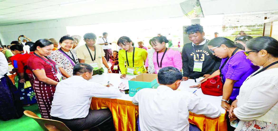 ရွှင်လန်းဝမ်းမြောက် သဒ္ဓါပေါက်ရမယ့်အလှူ …..